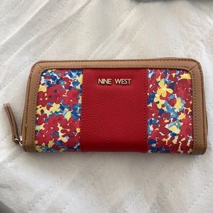 NWOT NINE WEST PURSE